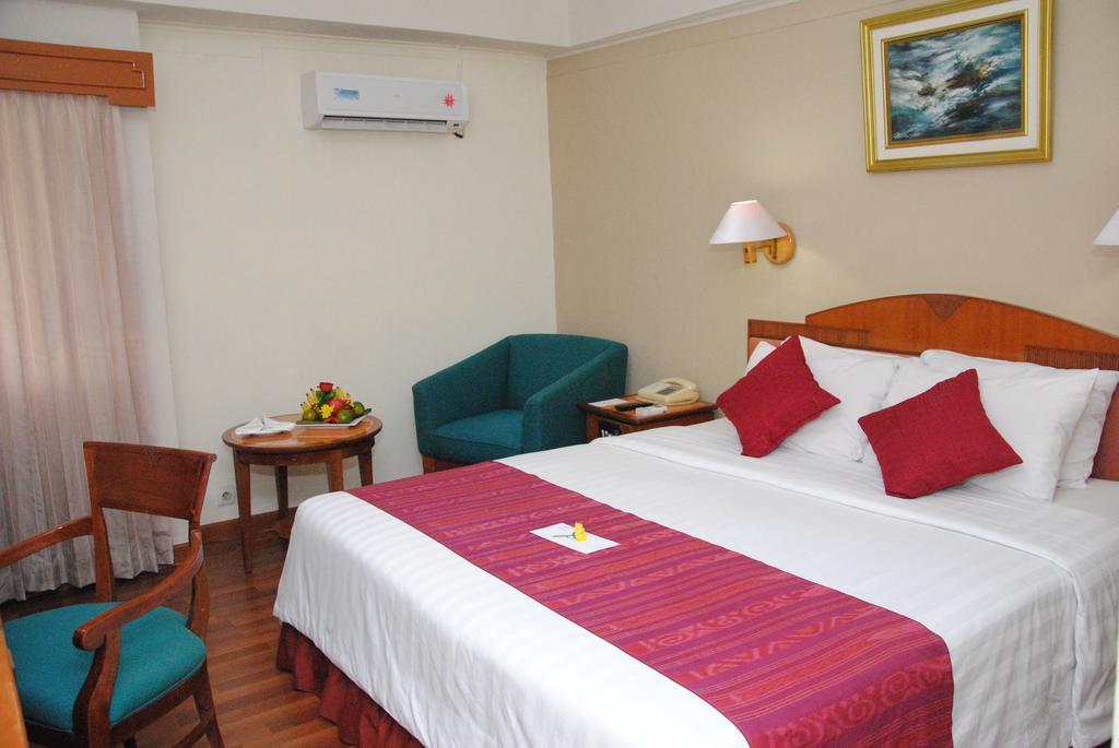 Sahid Kawanua Hotel Manado Exterior foto
