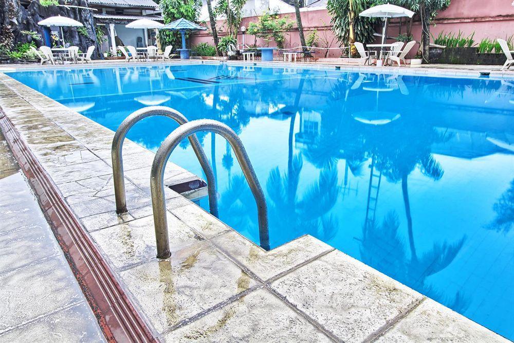 Sahid Kawanua Hotel Manado Exterior foto
